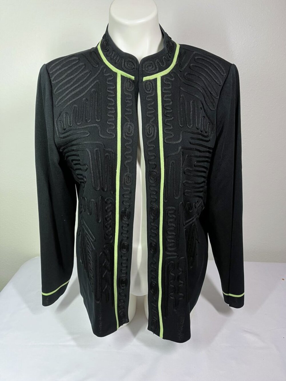 Ming Wang XL Cardigan Black with Green Piping